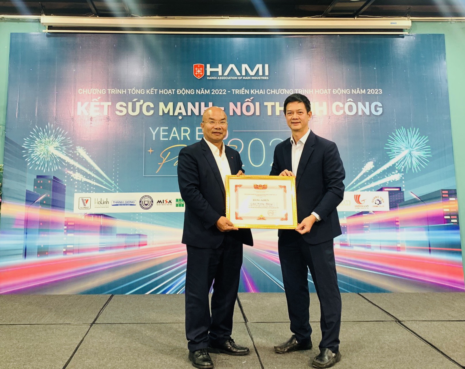 Máy tính Thánh Gióng nhận bằng khen của Hội doanh nghiệp sản xuất sản phẩm công nghiệp chủ lực thành phố Hà Nội – HAMI