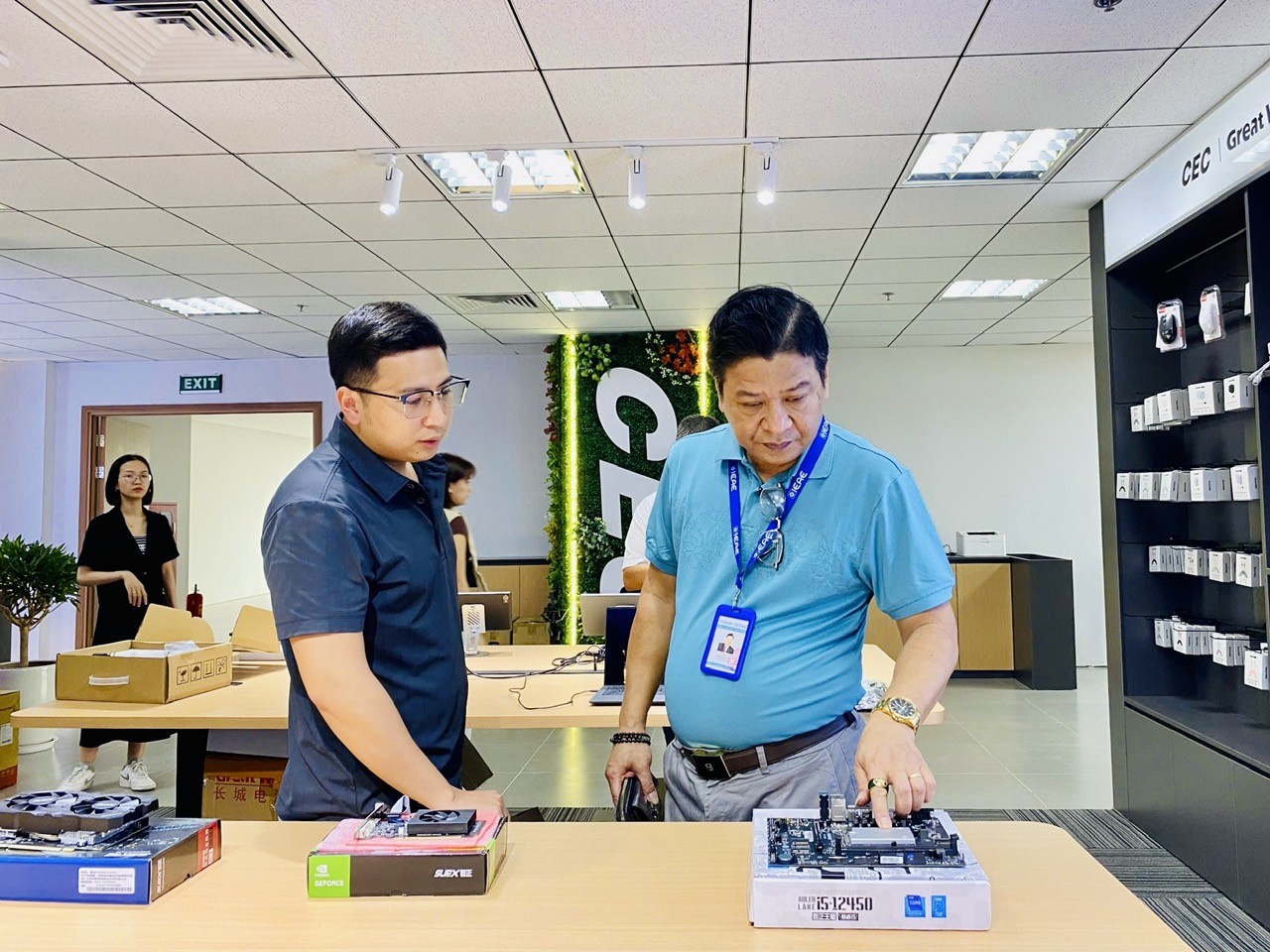 Máy tính Thánh Gióng tới thăm Tập đoàn Công nghệ Great Wall: Hướng tới Hợp tác Chiến lược Bền vững