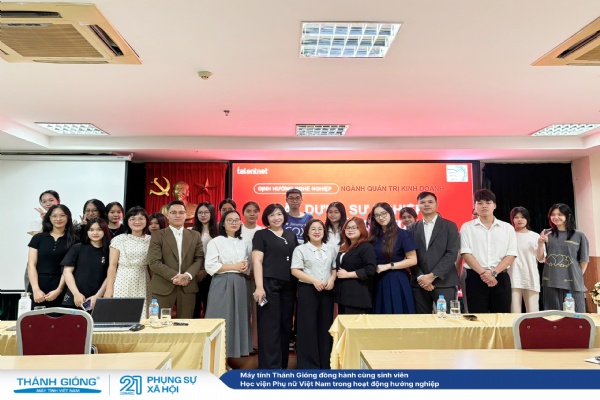 Máy tính Thánh Gióng đồng hành cùng sinh viên Học viện Phụ nữ Việt Nam trong hoạt động hướng nghiệp